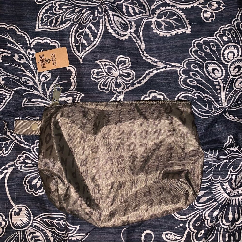 NWT PINK Victoria Secret Small cosmetic Travel Bag